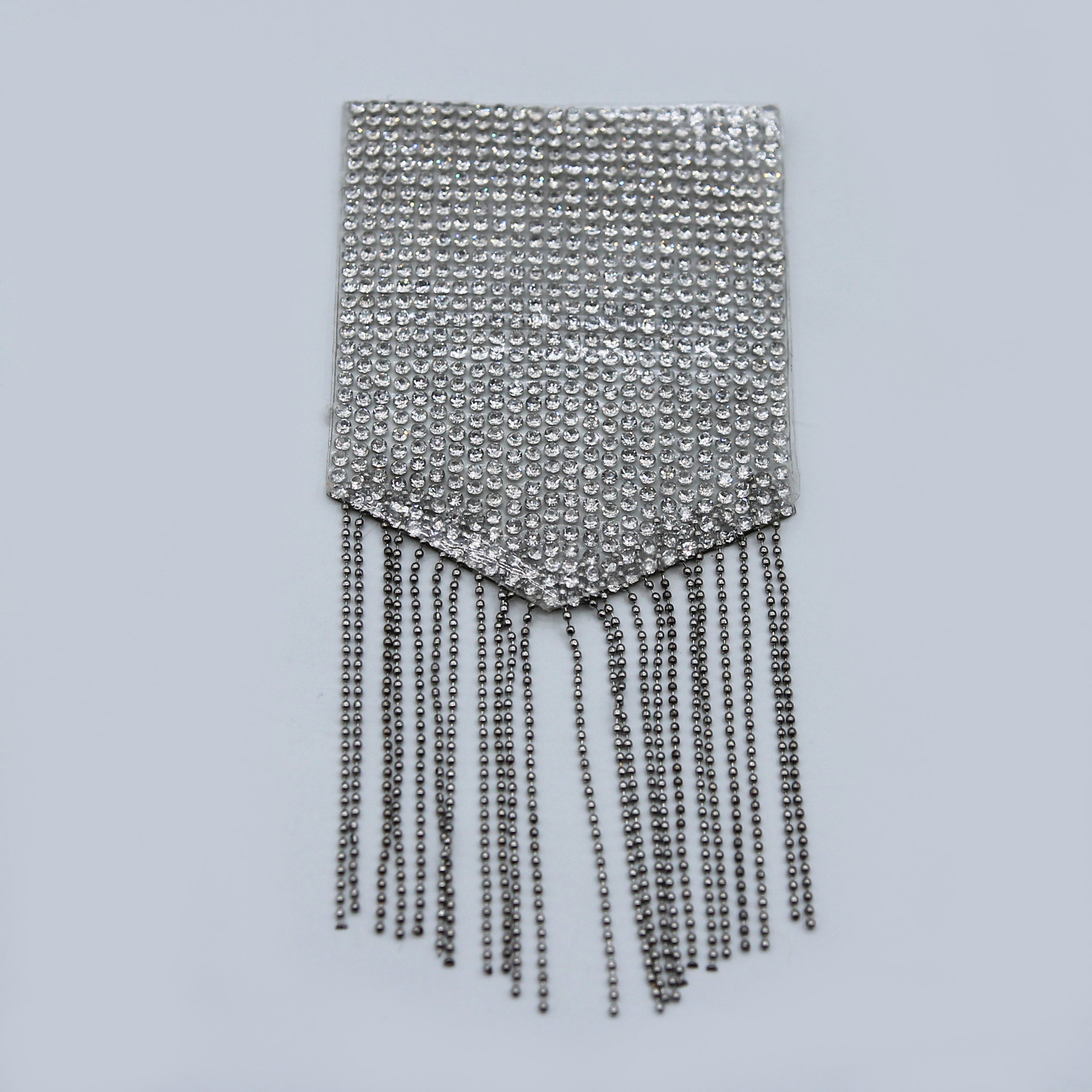 APLIQUE AL CALOR BOLSILLO DE PIEDRAS CON CADENAS