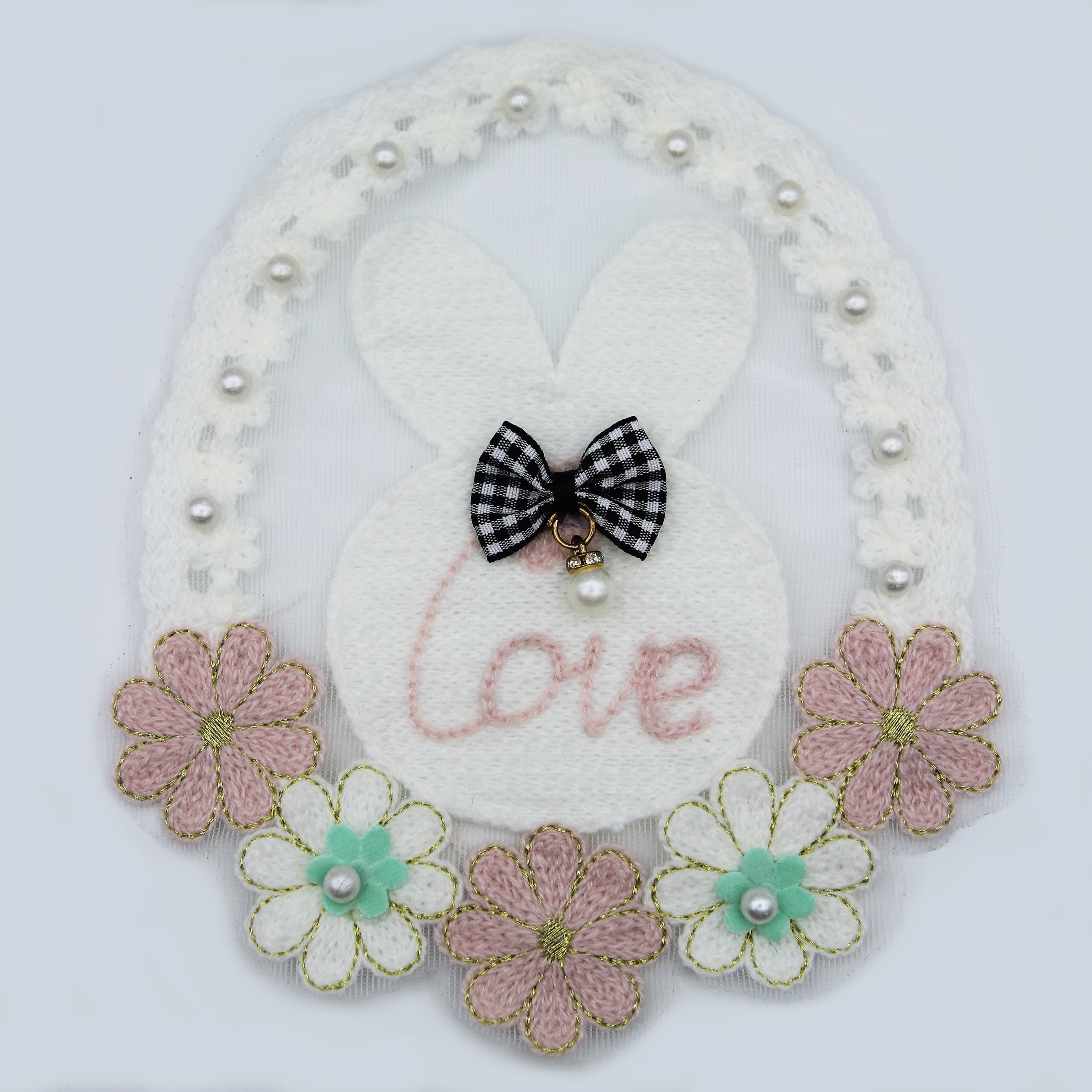 APLIQUE MANUAL CONEJO LOVE FLORES MIX COLOR